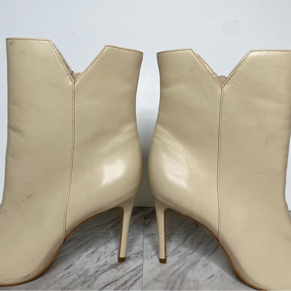 Schutz Betsey Eggshell Leather Pointy Toe Heeled Bootie 8 1/2 B - Picture 10 of 16